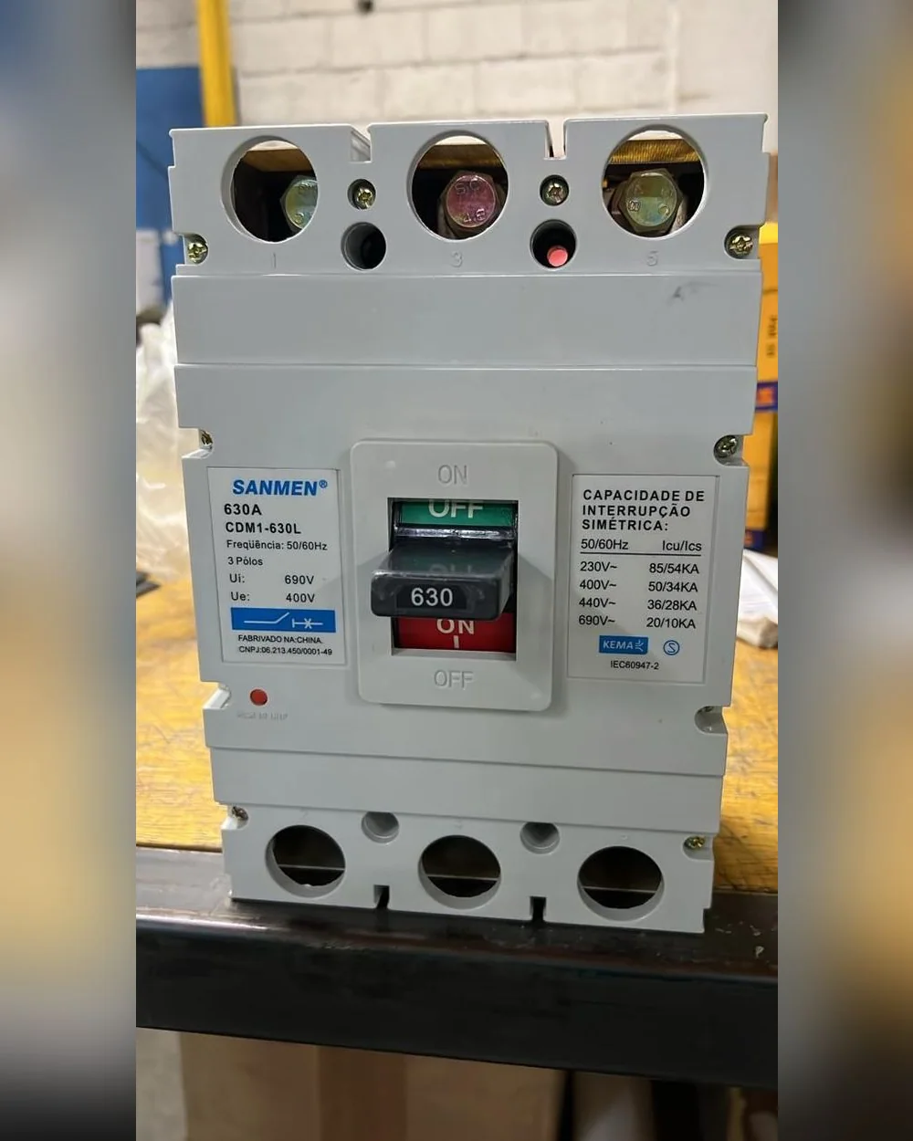 Cx Mold CDM1-630L/3300 630A